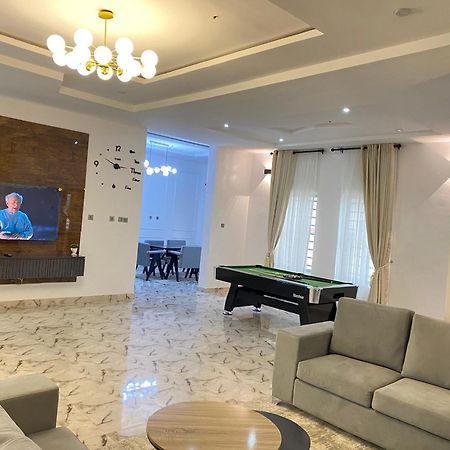 Luxe Haven Lekki Apartment Bagian luar foto