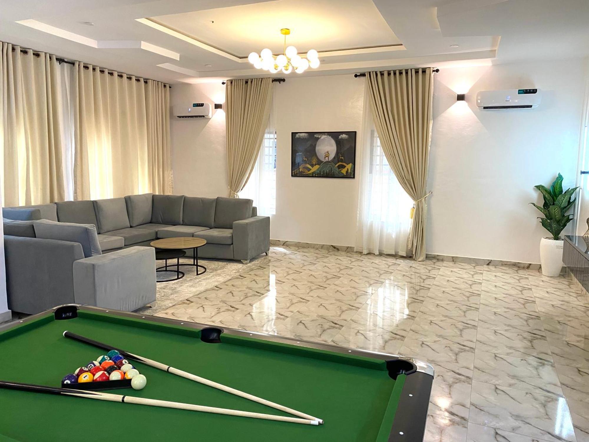 Luxe Haven Lekki Apartment Bagian luar foto
